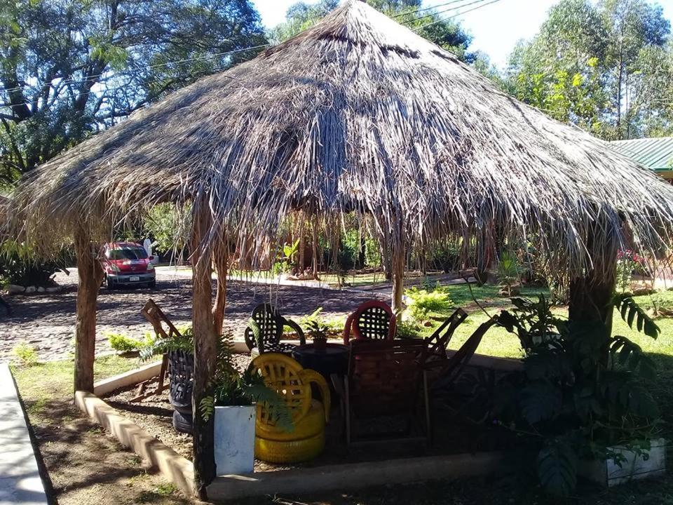 Cabanas Y Boungalow Don Oscar Hotel Encarnacion Luaran gambar